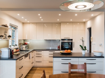 LIVING: MAGNOLIE LESK - LAK, DESKA - KERAMIKA, 8,45m