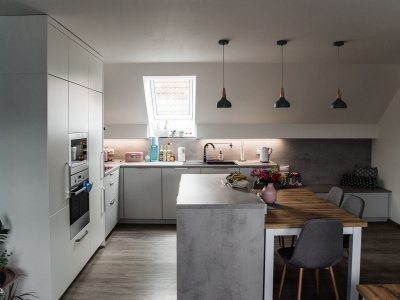 LIVING: POLARWEISS MAT - LAK, CANEL MAT - LAK, DESKA - BETON, 10,1m